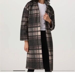 NEW Vuori Ballard Trench Coat